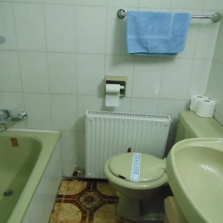 西拉斯酒店